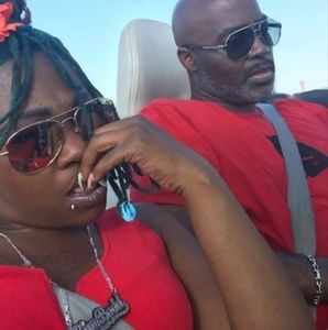 Meet your Posher, Derek